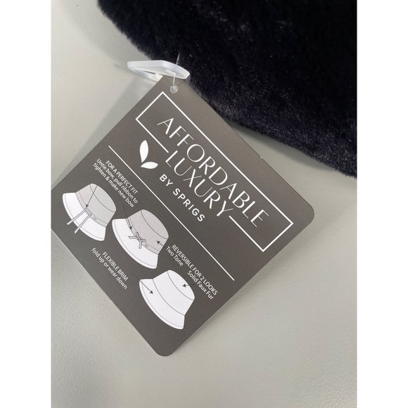 Sprigs Reversible Faux Fur Sherpa Bucket Hat Black Reversible NEW Adjustable - Picture 4 of 5